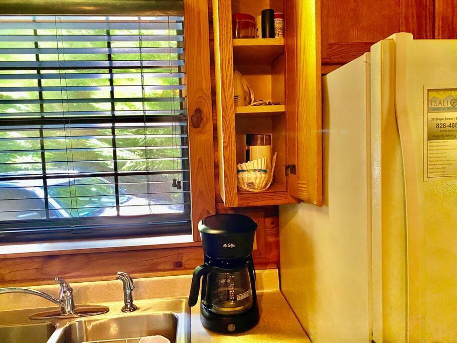 Good Life Cabin 2 Bryson City Εξωτερικό φωτογραφία